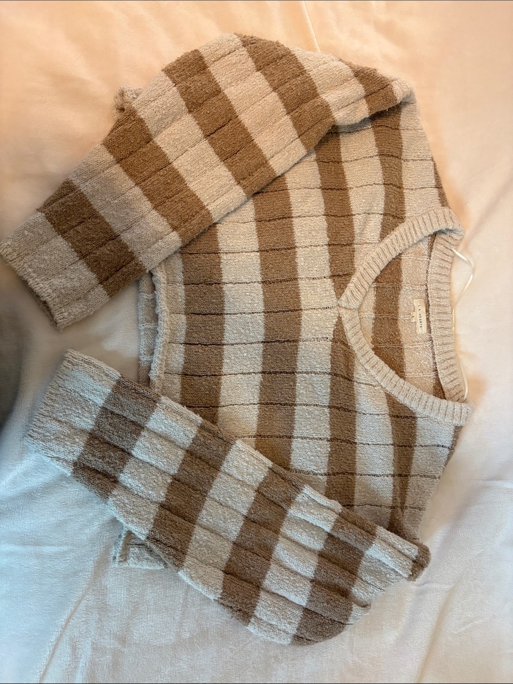 La Hearts Striped V-Neck Sweater in Cream and Brown